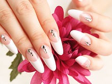 CRYSTAL NAIL CI[swOX̃lCʊwu̓2